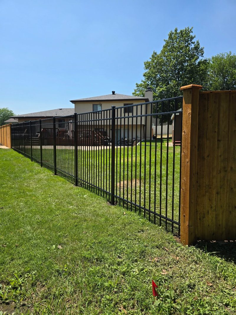 Deck & Fence Builder project in Peabody